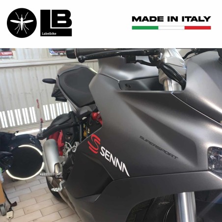 2 vorgefertigte Aufkleber Senna Schriftzug kompatibel mit Ducati Senna - 25x6cm