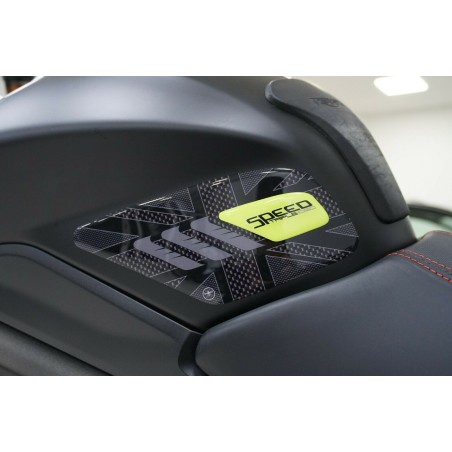 2 Protections latérales de réservoir moto 3D compatibles Triumph Speed Triple 2016-2020