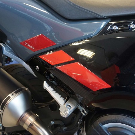 3D Aufkleber Beifahrerfußrastenschutz kompatibel mit Yamaha Tmax 2022-5
