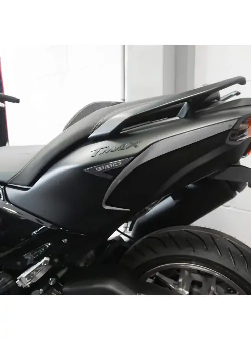 Adesivi resinati 3D paraspigoli codone scooter compatibili con Yamaha Tmax 2022-2024
