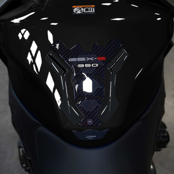 Adhesive 3D Tank Protector compatible with Suzuki GSX-S 950 from 2021-2025
