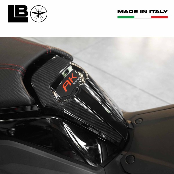 3D Sticker Tank Door Protector compatible avec Kymco Ak550 Premium