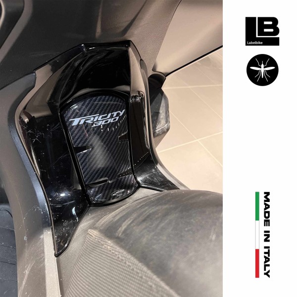 Sticker 3D tank door protection compatible with Yamaha Tricity 300