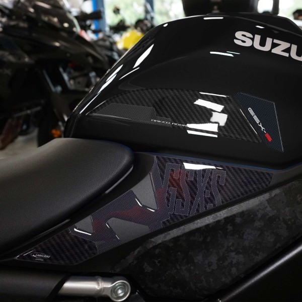 3D Sticker Kit Tank Protectors compatible with Suzuki GSX-S 950 from 2021-25