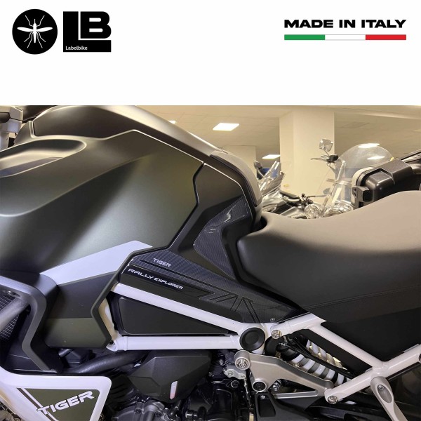 Protections latérales 3D compatibles avec Triumph Tiger 1200 Rally Explorer 2023-25
