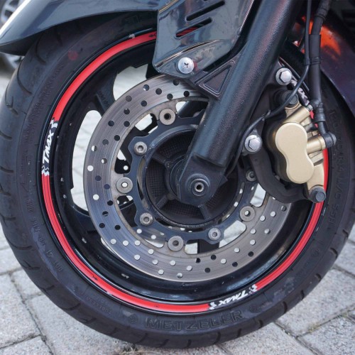                             ΚΟΛΛΗΤΙΚΕΣ ΤΑΜΠΕΣ Tmax για ζάντες συμβατές με YAMAHA 500 σκούτερ T MAX 2001-2007
                          