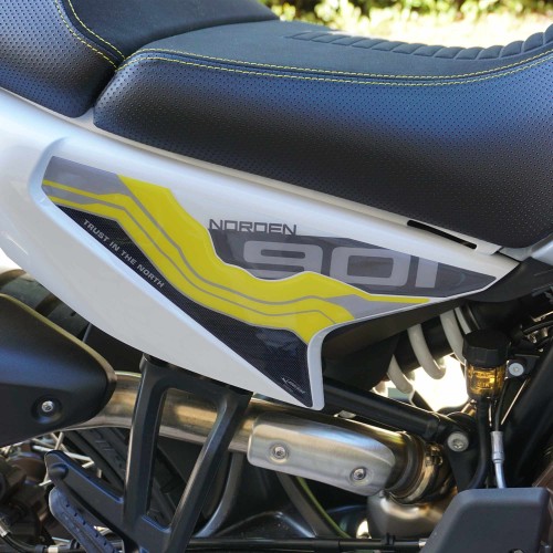                             3D αυτοκόλλητα πίσω πλαϊνά πάνελ μοτοσικλέτας συμβατά με Husqvarna Norden 901 2024
                          