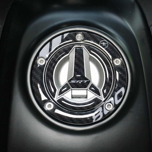                             Αυτοκόλλητο 3D προστασία καπάκι δεξαμενής μοτοσικλέτας συμβατό με QJ Motor SRT 800 SX
                          