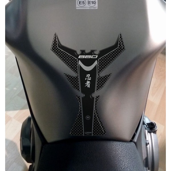 KIT 3D RESIN ADHESIVE PROTECTIONS συμβατό για μοτοσικλέτες NINJA 650 KAWASAKI carbon