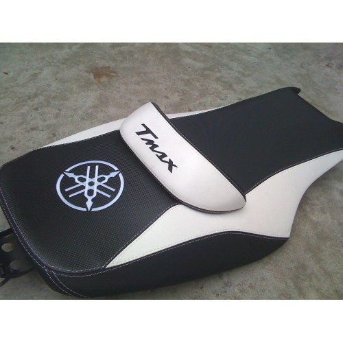                             KIT SADDLE ΚΑΛΥΨΗ ΚΑΘΙΣΜΑΤΟΣ ΛΕΥΚΟΥ TUNING x MOTORBIKE YAMAHA TMAX T MAX 500-530
                          