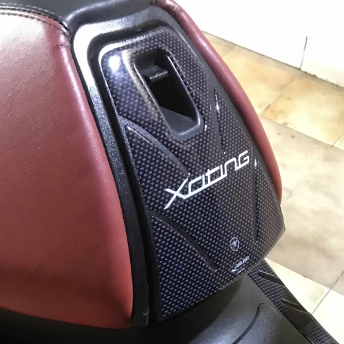                             Συγκολλητική ρητίνη για το Kymco XCITING 250-300-500 SADDLE HOLDING DOOR
                          
