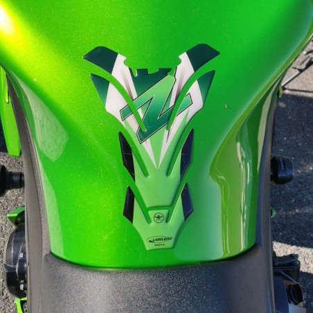 ADHESIVE-STICKER PARASTER 3D compatible KAWASAKI Z750 Z1000 Z 750-1000 Green
