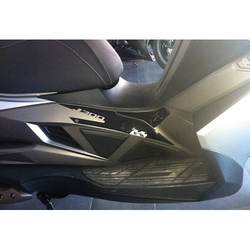 2 3D gel ADHESIVES PEDANE PROTECTIONS compatibles pour KAWASAKI J300 SCOOTER