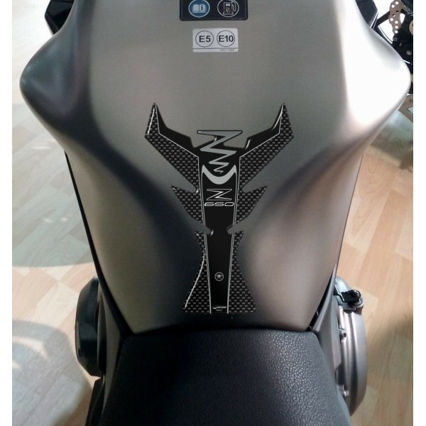 KIT ADHESIVES 3D TANK PROTECTIONS compatible for MOTORBIKE KAWASAKI Z650 carbon