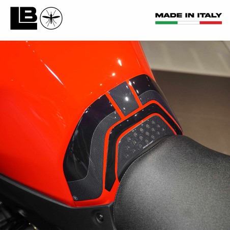 Sticker Tank Guard LOW motorbike tank compatible with Yamaha Tracer 9 2025