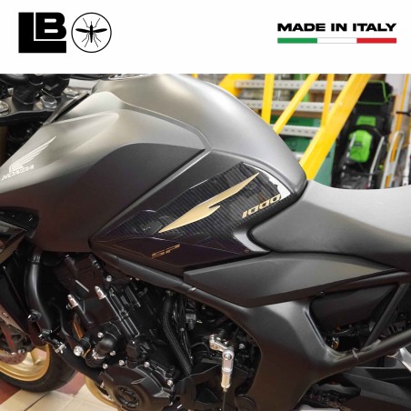 Adesivi 3D Protezioni Laterali Serbatoio compatibili con Honda Hornet 1000 2025