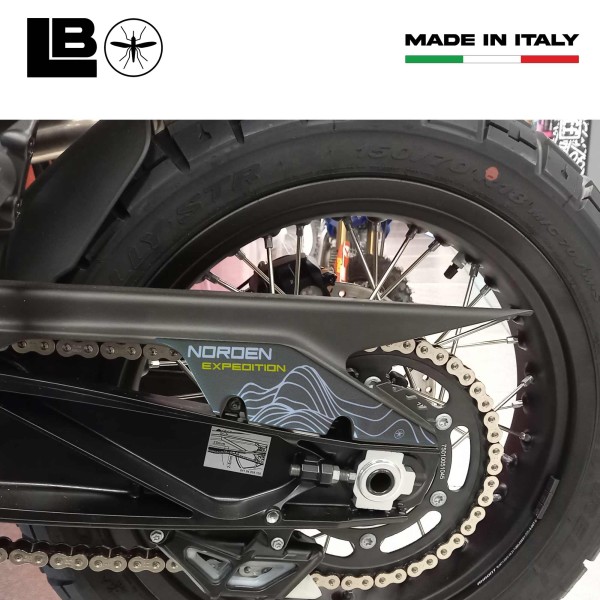 Protection de bras oscillant 3D Sticker moto compatible avec Husqvarna Norden 901 2025