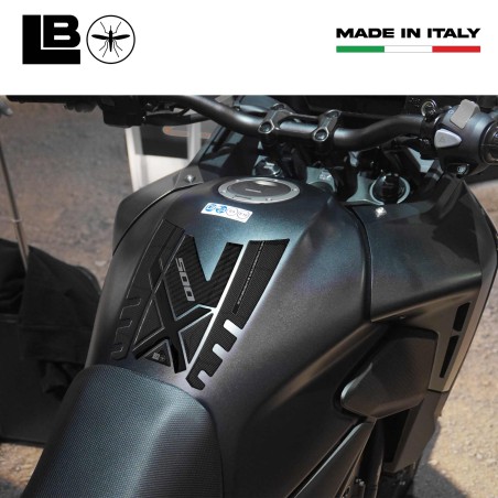 Adesivo 3D Protezione Paraserbatoio compatibile con moto Honda NX500 2024-2025