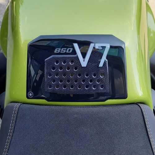                             3D αυτοκόλλητο προστατευτικό δεξαμενής συμβατό με Moto Guzzi V7 850 Sport 2025
                          