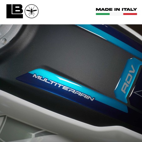 Adesivo 3D Paraserbatoio moto compatibile con Cf Moto 700 MT Adventure 2025