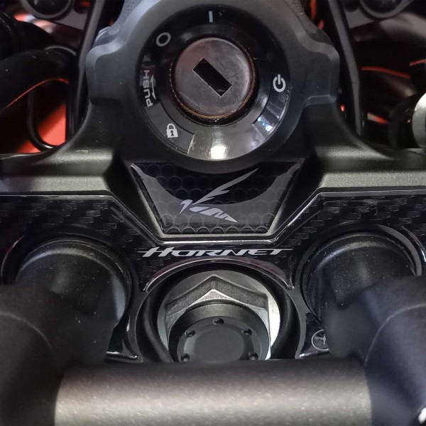 Selbstklebende 3D-Lenkradgabelschutzplatte kompatibel zu Honda Hornet 2023-2024