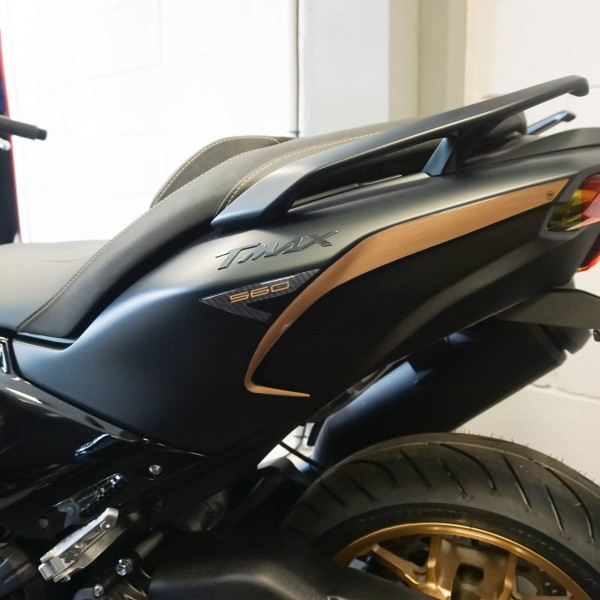 Autocollants 3D en résine pour la protection de la queue de scooter compatible avec Yamaha Tmax 2022-2025