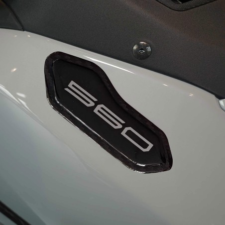 Adesivi Tappi Specchietti carene resinati 3D compatibili con Yamaha Tmax 2025