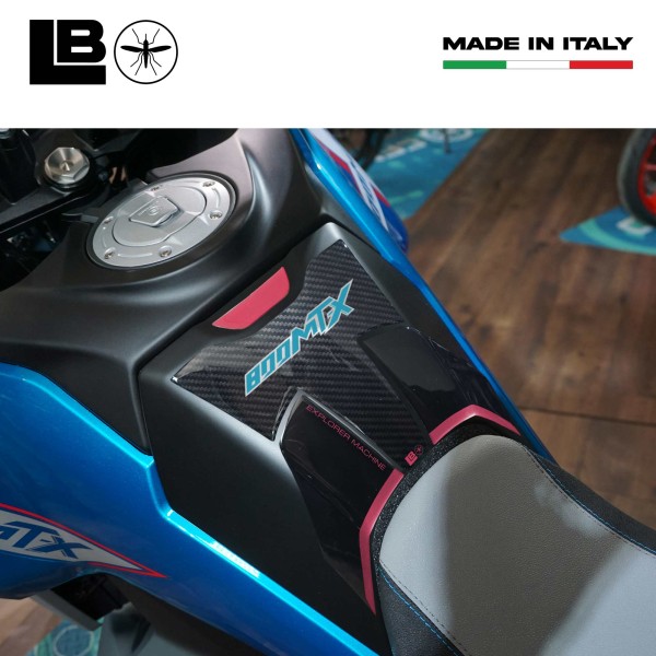 Paraserbatoio Adesivo 3D Protezione moto compatibile con Cf Moto 800 MT-X 2025