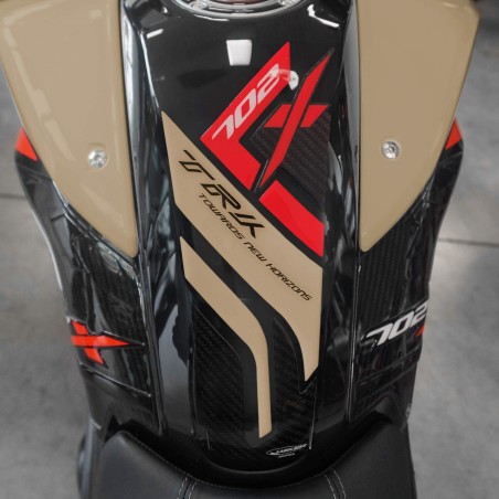 Paraserbatoio Adesivo protezione compatibile con Benelli TRK 702X beige 2024-25