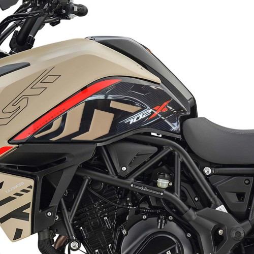                             Pegatinas 3D Protectores laterales compatibles con Benelli TRK 702X beige 2024-2025
                          