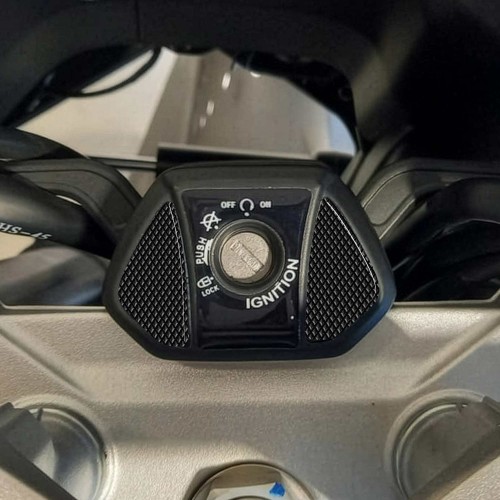 Pegatina 3D Protección resinada para la zona de encendido de la moto compatible con Kove 800X