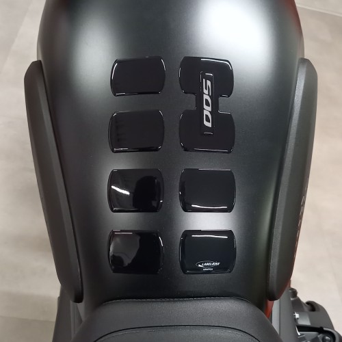                             Protection de réservoir en résine 3D adhésive compatible avec Honda CL500
                          