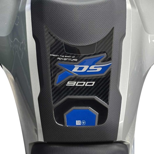                             3D adhesive motorbike tank protector compatible with Voge Valico 900DSX 2024
                          