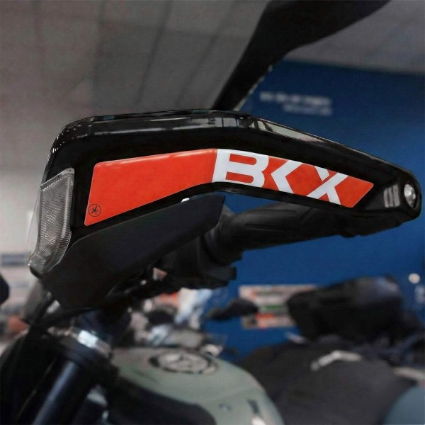 Protezioni Paramani moto adesivi resinati 3D compatibili con Benelli BKX 125s