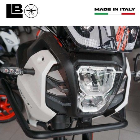 QJ Motor SVT650X compatible pare-brise moto stickers 2026