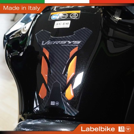 Adesivo 3D Paraserbatoio moto compatibile con Kawasaki Versys 650 2021-2026