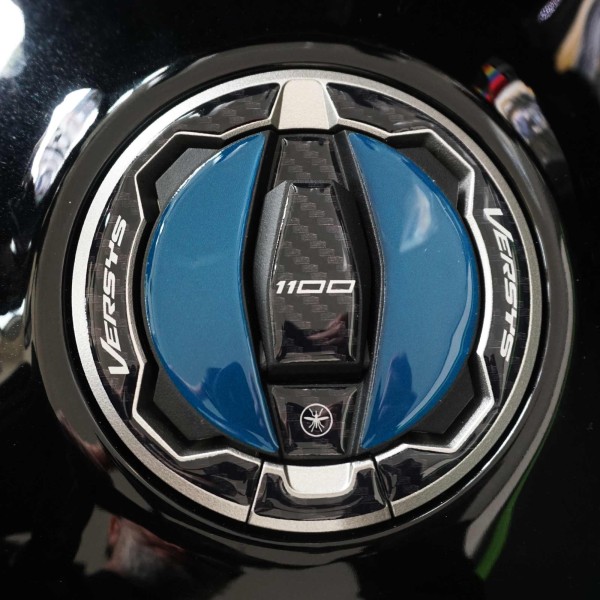 3D Fuel Tank Cap Sticker for motorbikes, compatible with the Kawasaki Versys 1100 (2025–2026)