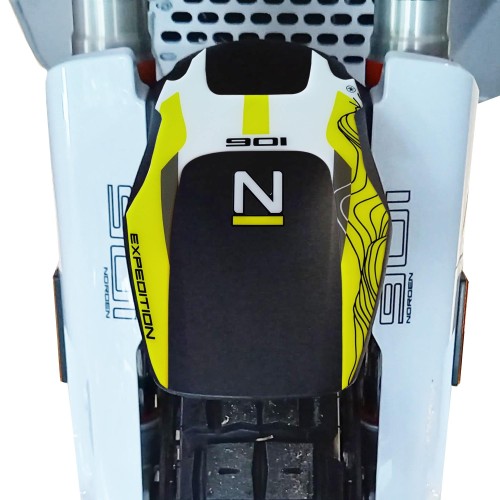                             Adesivo 3D Protezione Parafango moto compatibile con Husqvarna Norden 901 2025
                          