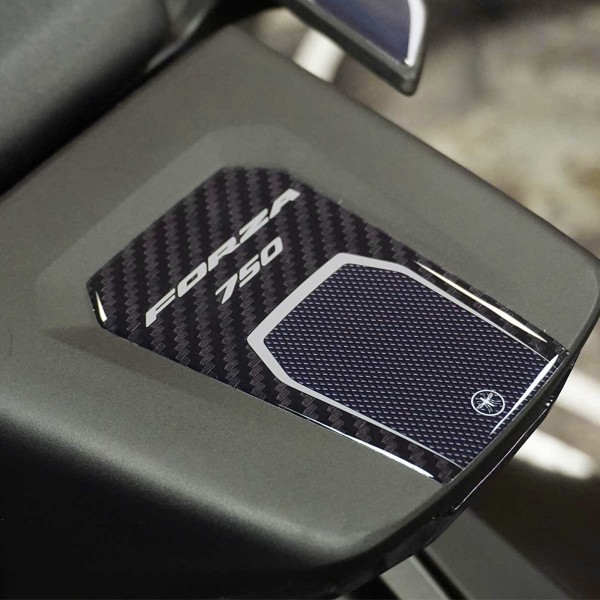 Protège queue arrière 3D adhésif compatible avec Honda Forza 750 2021-23