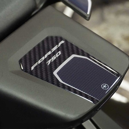 Protège queue arrière 3D adhésif compatible avec Honda Forza 750 2021-23