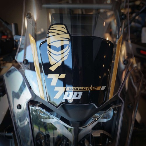                             Adesivi 3D Cupolino moto compatibili con Yamaha Tenere 700 World Raid 2026
                          