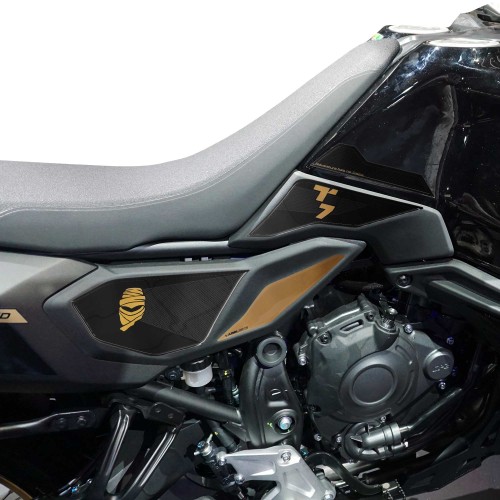                             Adesivi 3D Laterali moto compatibili con Yamaha Tenere 700 World Raid 2026
                          