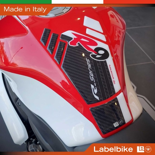 Adhesivo 3D con resina para el depósito de la moto, compatible con la Yamaha R9 2025-2026