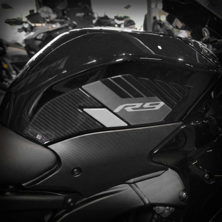Adhesivos de protección lateral para el depósito compatibles con la Yamaha R9 2025-2026