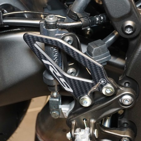 3D-Aufkleber als Schutz für die Türschwellen von Motorrädern, passend für die Yamaha R9 2025–2026