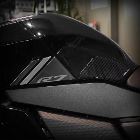 Adesivi Protezioni Laterali Serbatoio moto compatibili con Yamaha R7 2026