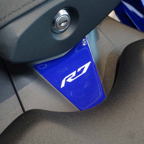                             Adesivo 3D Protezione Coda Sella moto compatibile con Yamaha R7 2026
                          